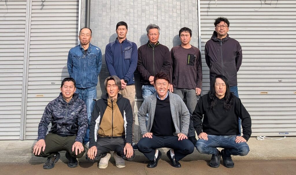 メタルシステム スタッフ集合写真